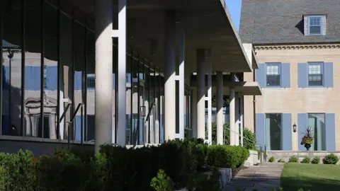Crescent School 校园照片 4
