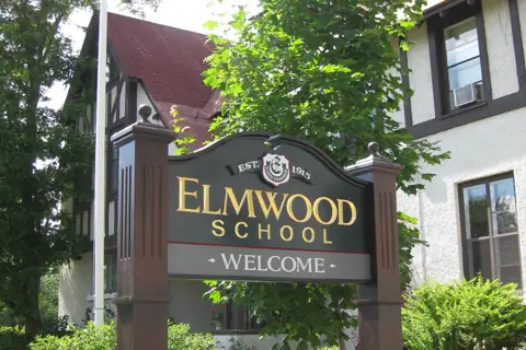 Elmwood School 校园照片 2