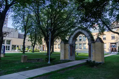 St. Michael's College School 校园照片 2